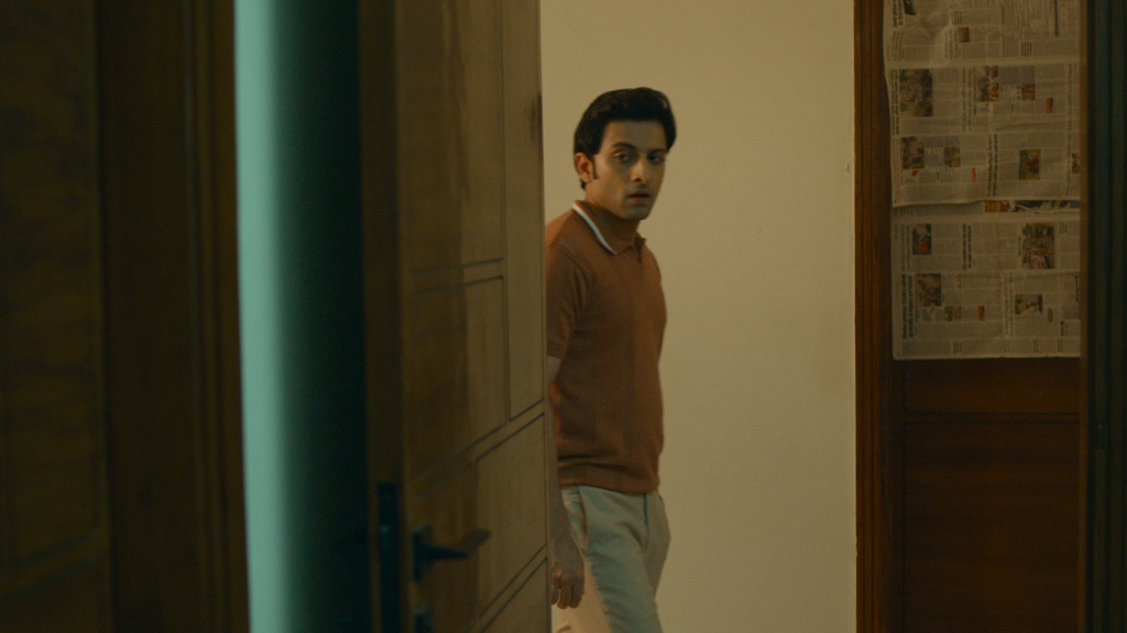 Sapne-Vs-Everyone---S02E05---Main-Bhagwaan-Banunga.mkv_screenshot_02.png