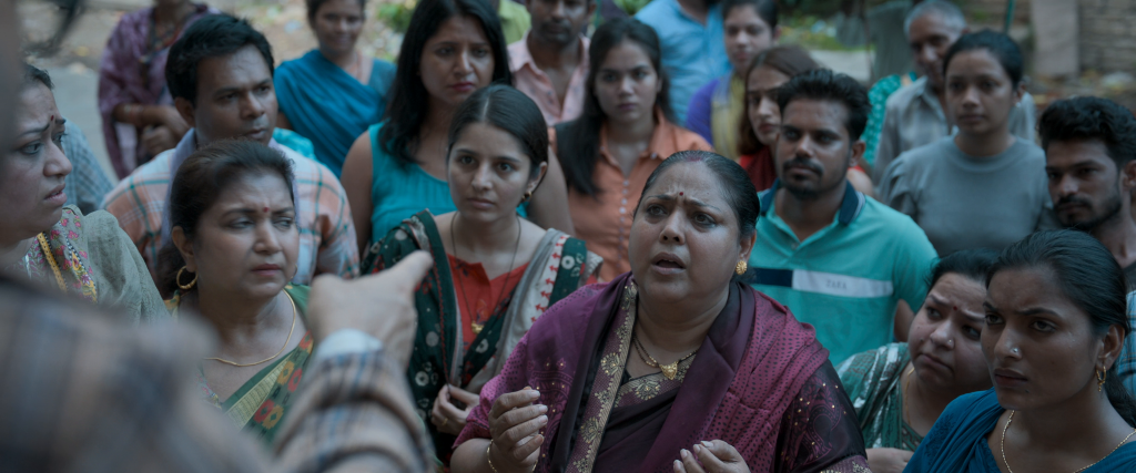 Stree.2.2024.2160p.WEB-DL.DDP.5.1.Atmos.H265-DUS.mkv_screenshot_02.png